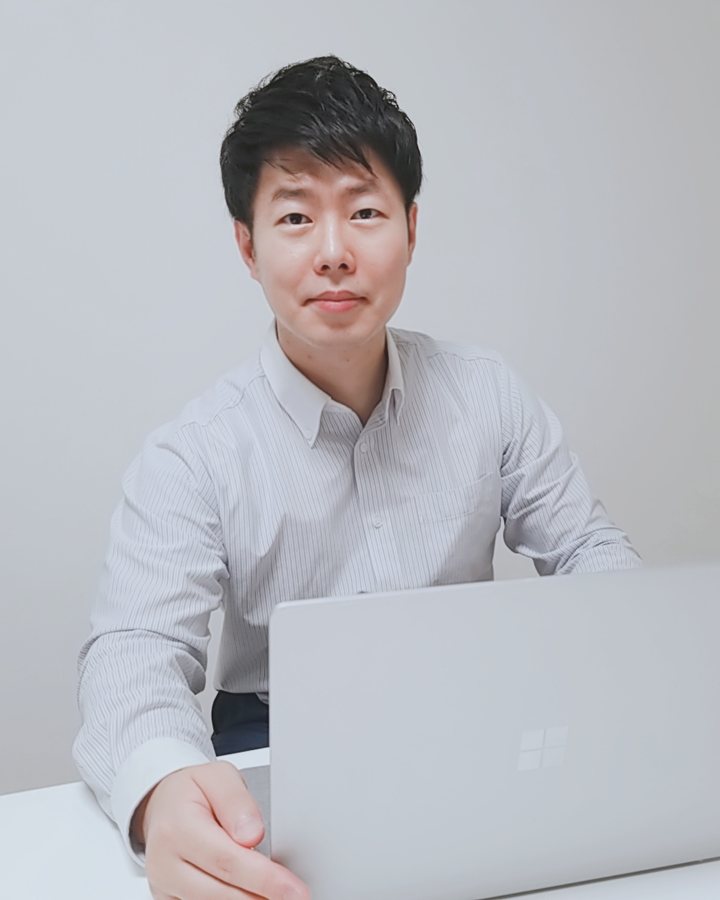 TOSS社労士事務所 代表 社会保険労務士 金 陹慜